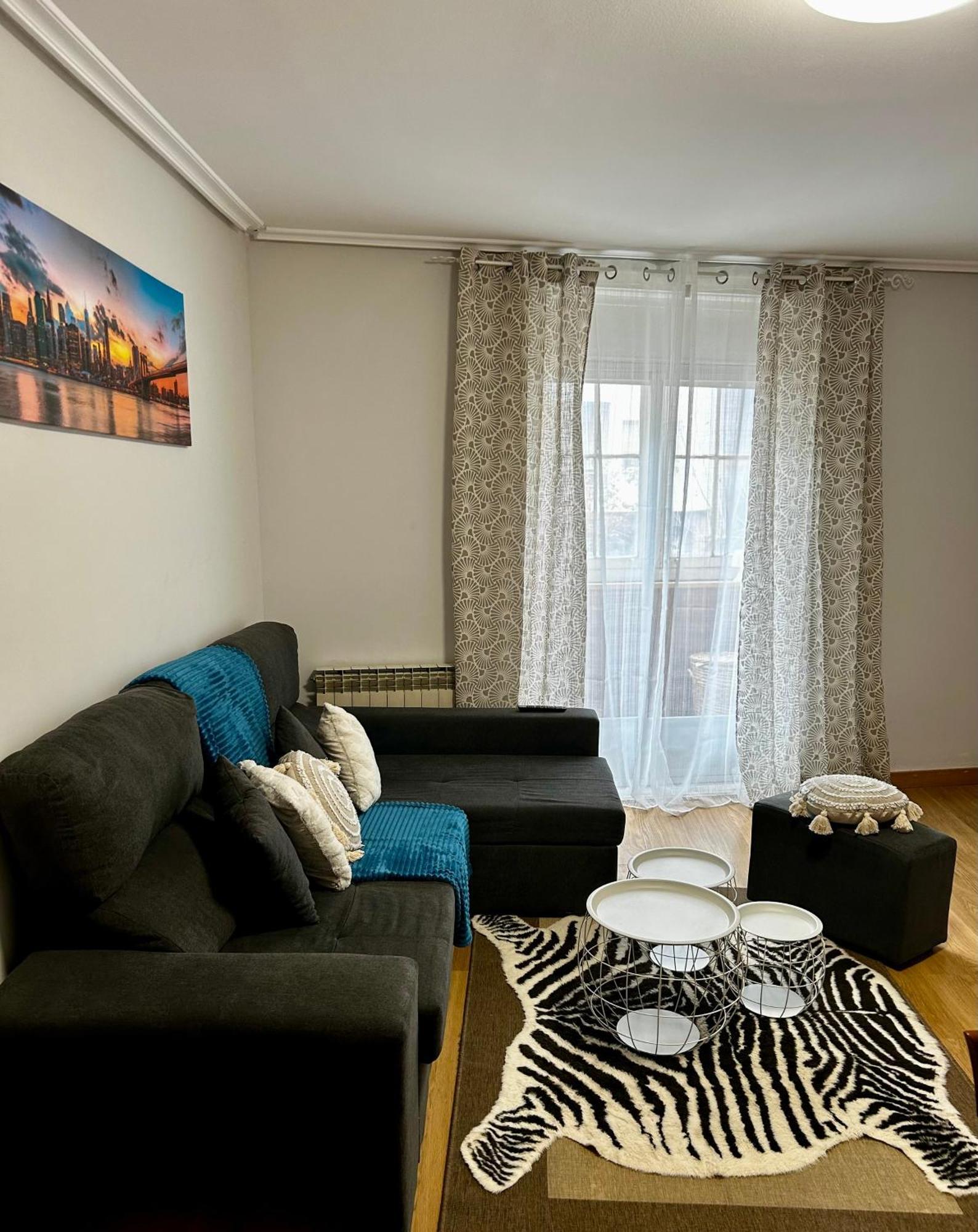 Breton 50 Apartment Логроньо Екстериор снимка